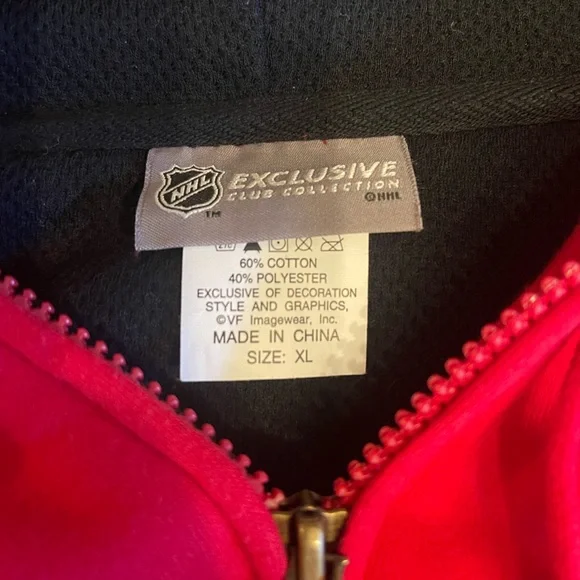 NEW JERSEY DEVILS ZIP UP SWEATSHIRT!! - Picture 3 of 4